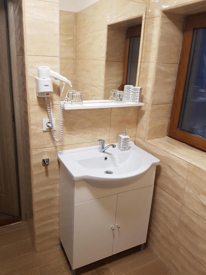 Bed and Breakfast Casa Irinella Satu Mare Exterior foto