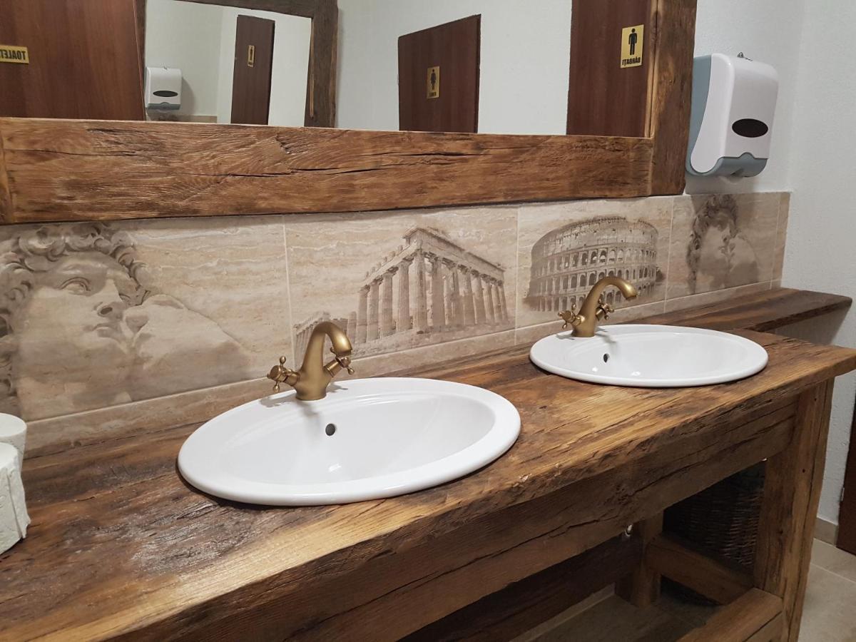 Bed and Breakfast Casa Irinella Satu Mare Exterior foto