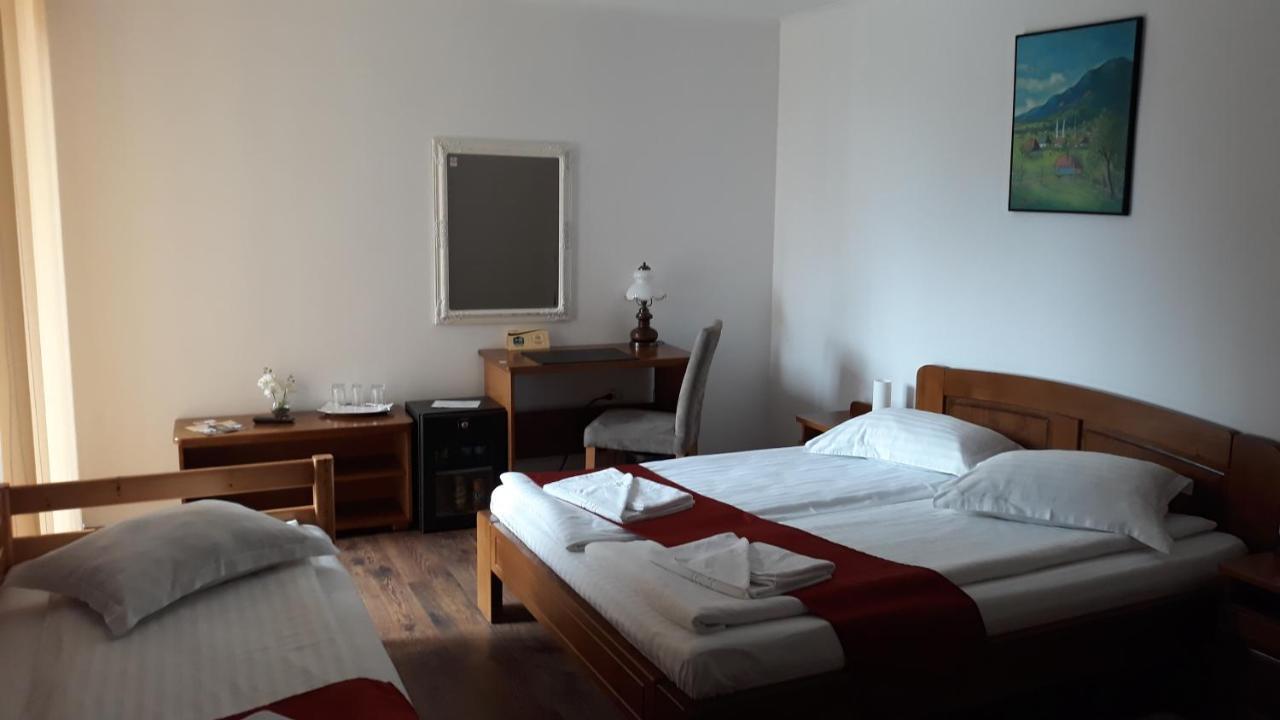 Bed and Breakfast Casa Irinella Satu Mare Exterior foto