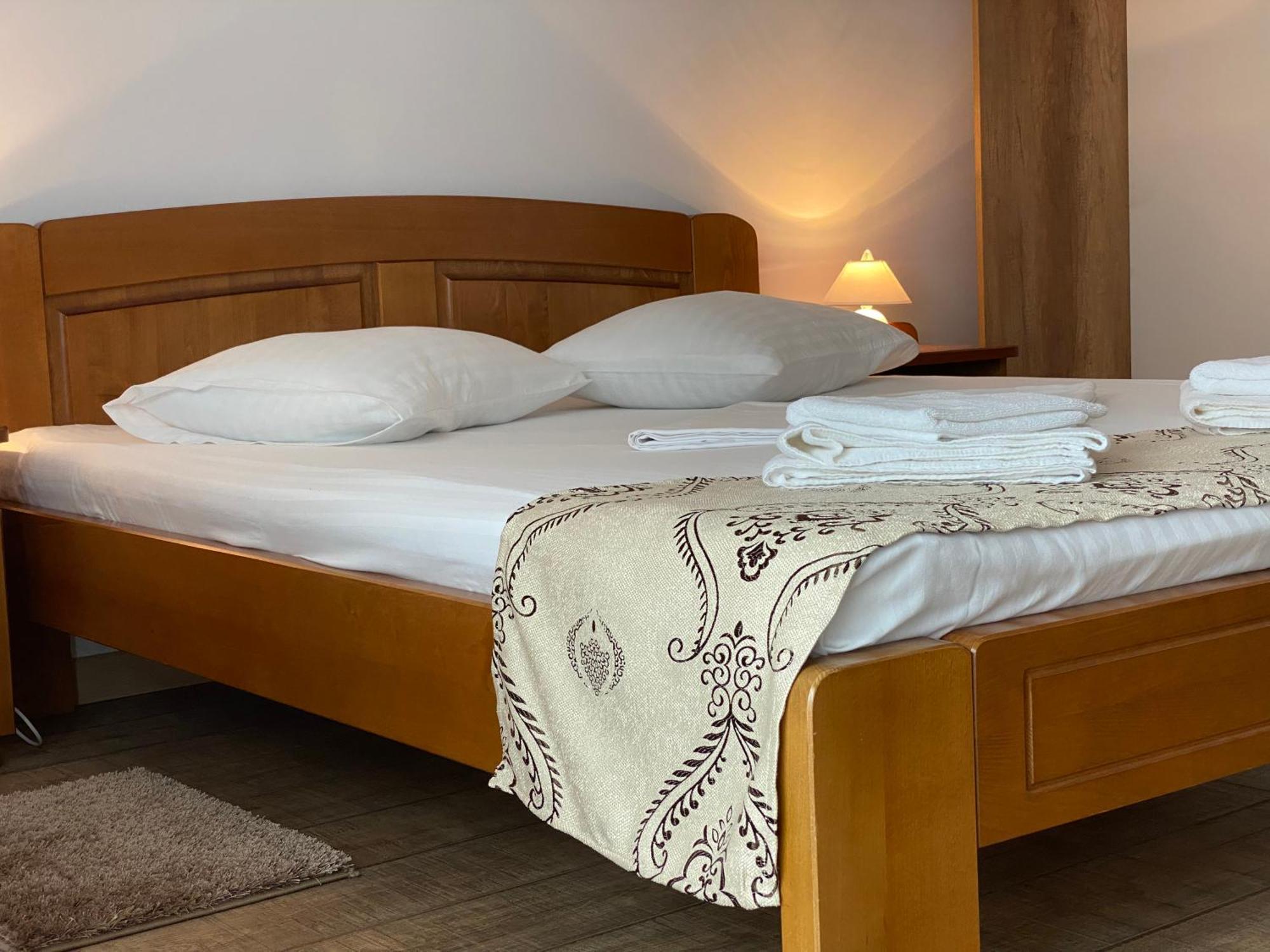 Bed and Breakfast Casa Irinella Satu Mare Exterior foto