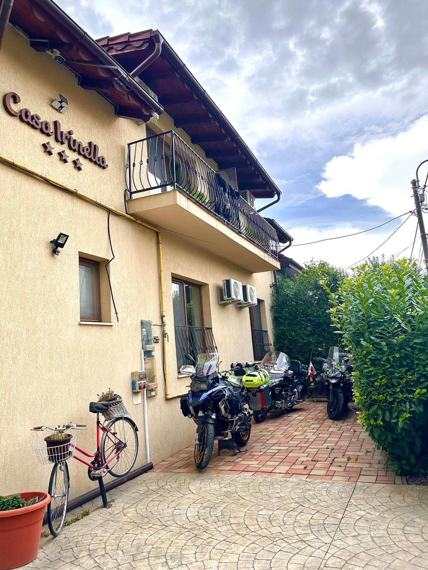 Bed and Breakfast Casa Irinella Satu Mare Exterior foto